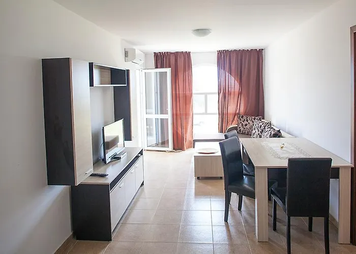 Salena In Saint George Complex Appartement Topola