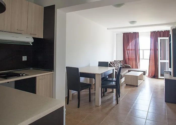 Salena In Saint George Complex Appartement Topola