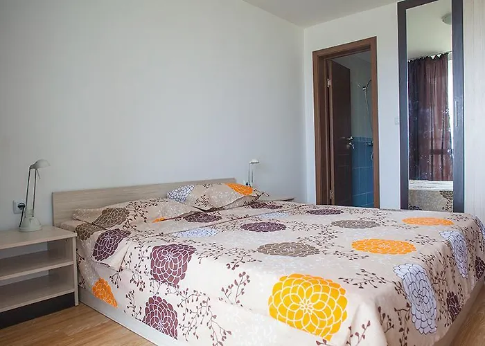 Salena In Saint George Complex Appartement Topola