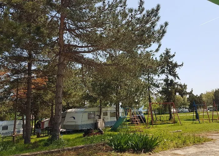 Salena In Saint George Complex * Topola